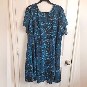 TORRID Georgette Cold Shoulder Floral Dress